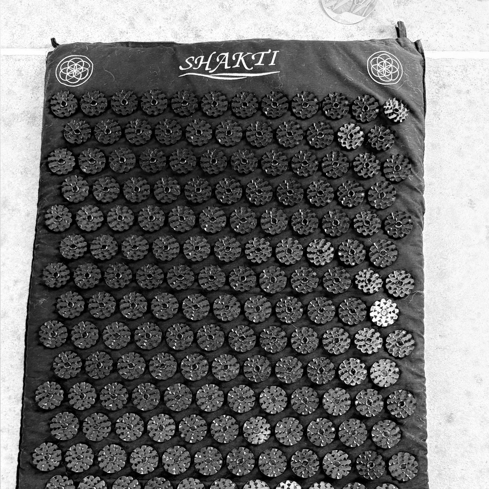 Shakti Acupressure Mat in Black